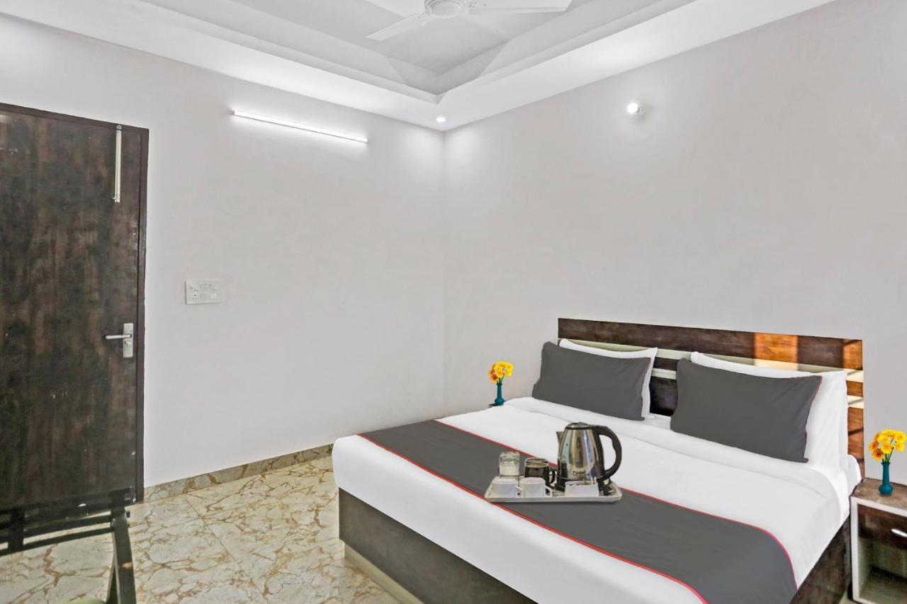 Collection O The Royal Fern Hotel Farrukhnagar Exterior photo